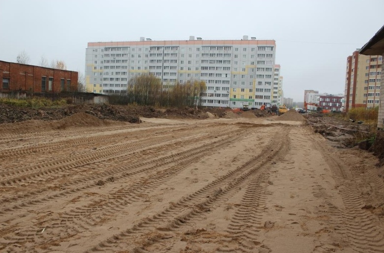 В Великом Новгороде продолжается строительство участка дороги