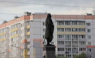 В Великом Новгороде установили памятник Державину