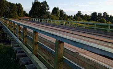В Хвойнинском округе завершили ремонт моста через реку Кушавера