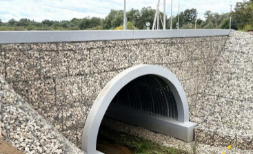 В Чудовском округе появился уникальный для региона арочный водопропускной мост