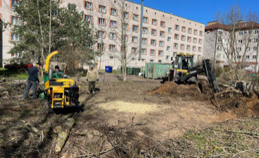 В трёх дворах Великого Новгорода уже приступили к ремонтным работам